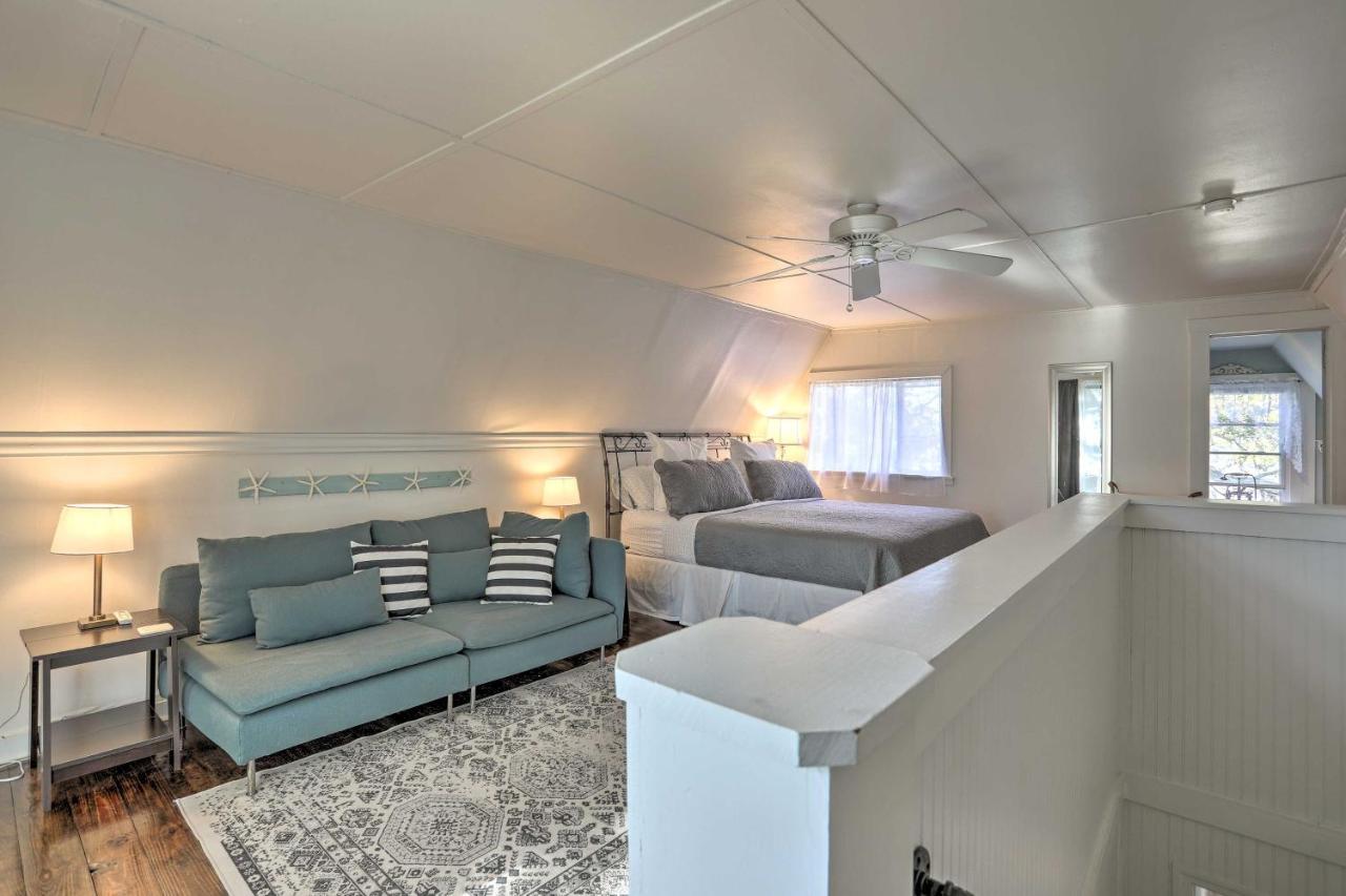 Coastal, Walkable Home In Historic Southport! Bagian luar foto