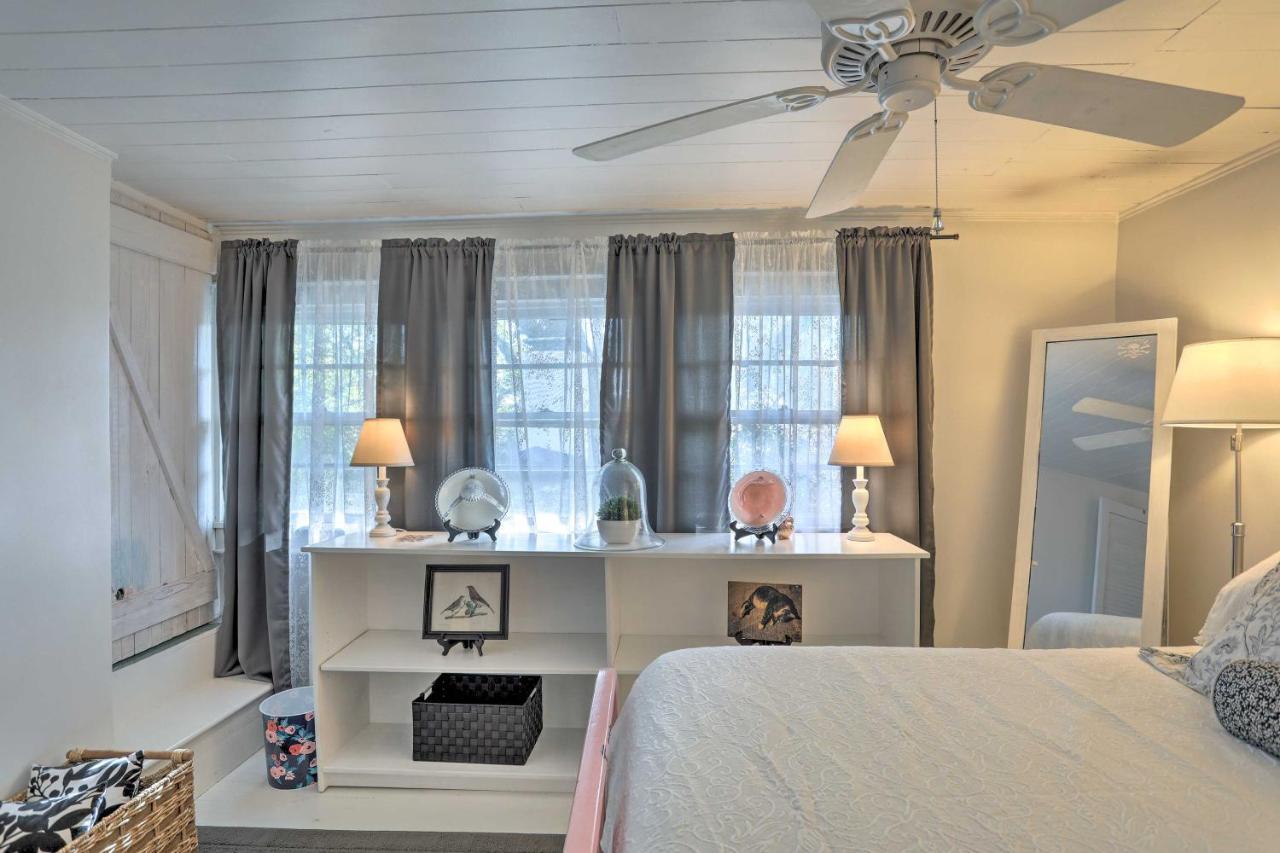 Coastal, Walkable Home In Historic Southport! Bagian luar foto